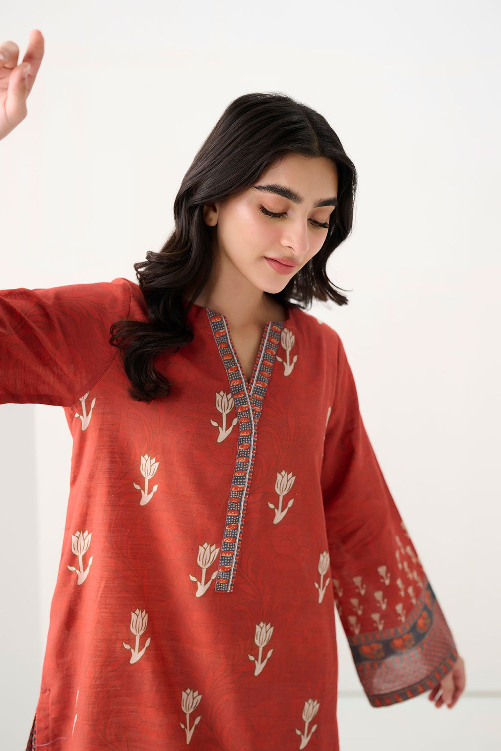 DC-0543 MAROON DIGITAL PRINTED KURTA