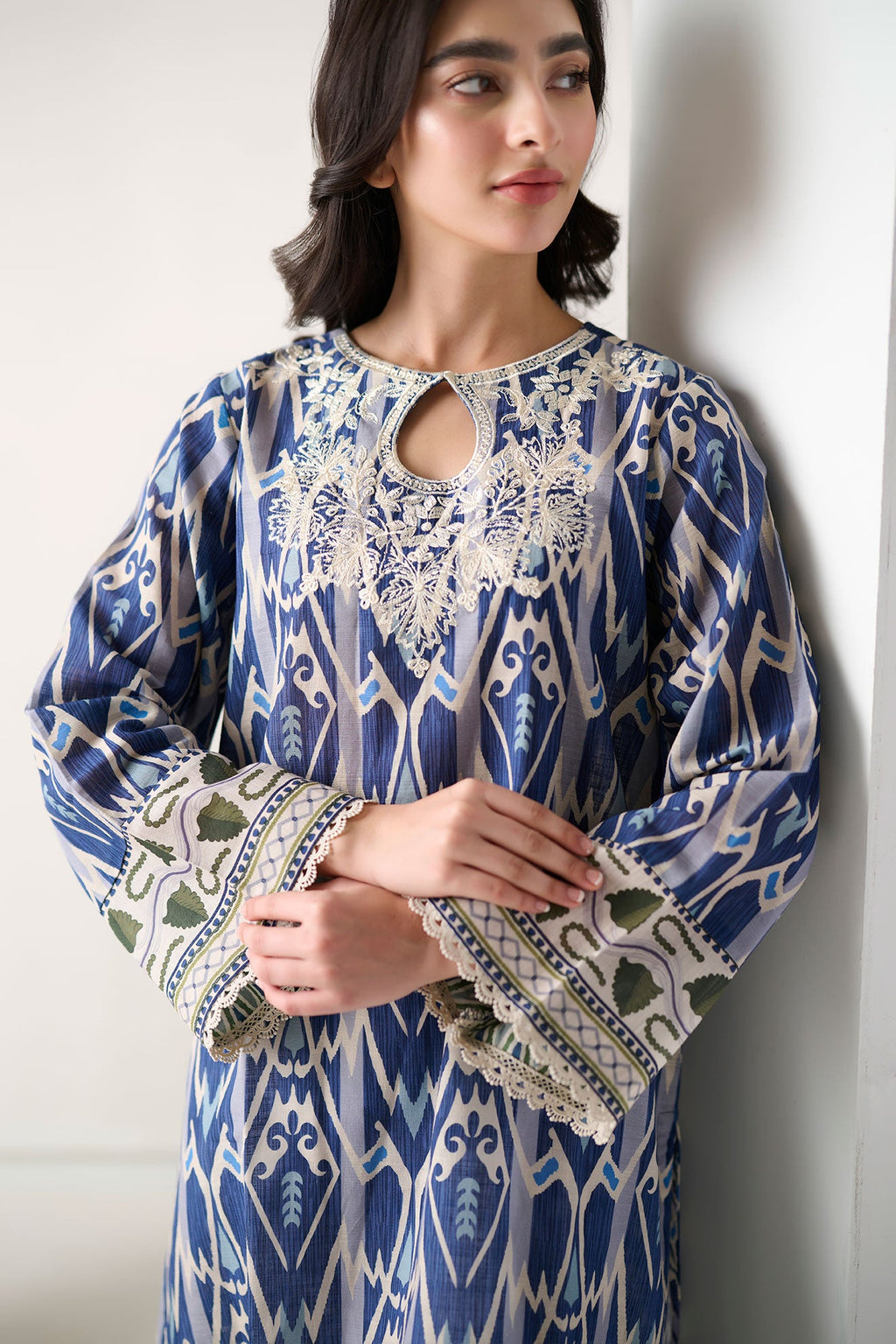 DC-0546 BLUE PRINTED EMBROIDERED KURTA