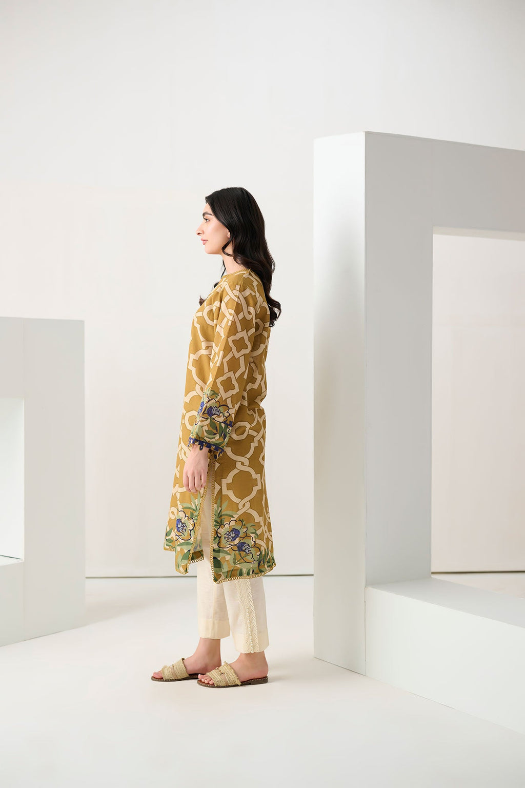 DC-0557 BROWN DIGITAL PRINTED KURTA