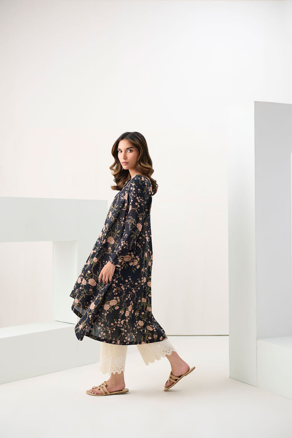 DC-0569 NAVY BLUE DIGITAL PRINTED KURTA