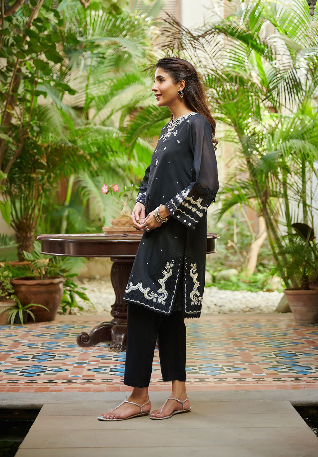 DC-2047 BLACK 2PCS  EMBROIDERED KURTA WITH TROUSER