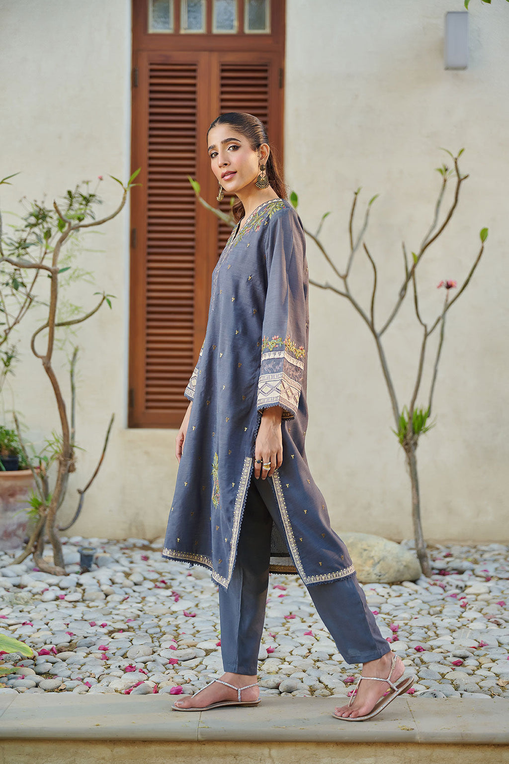 DC-2051 DARK GREY 2PCS  EMBROIDERED KURTA WITH TROUSER