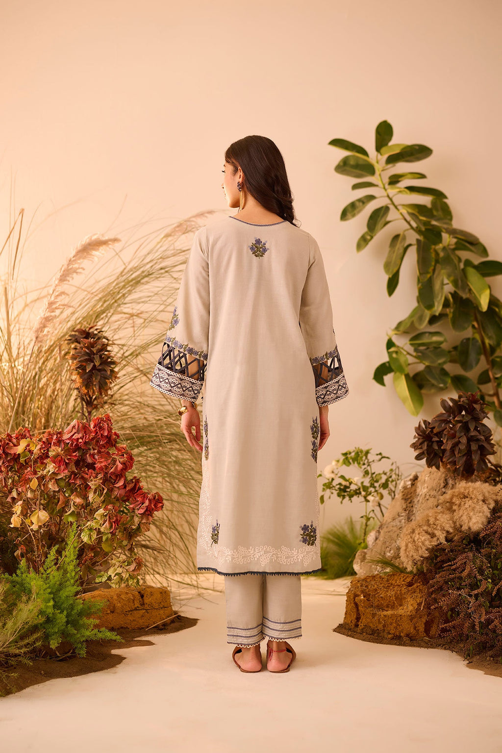 DC-2116 GREY KHADDAR 2PCS EMBROIDERED KURTA WITH TROUSER