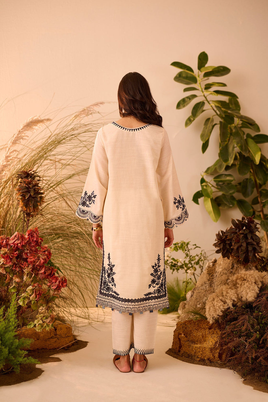 DC-2117 OFFWHITE KHADDAR 2PCS EMBROIDERED KURTA WITH TROUSER