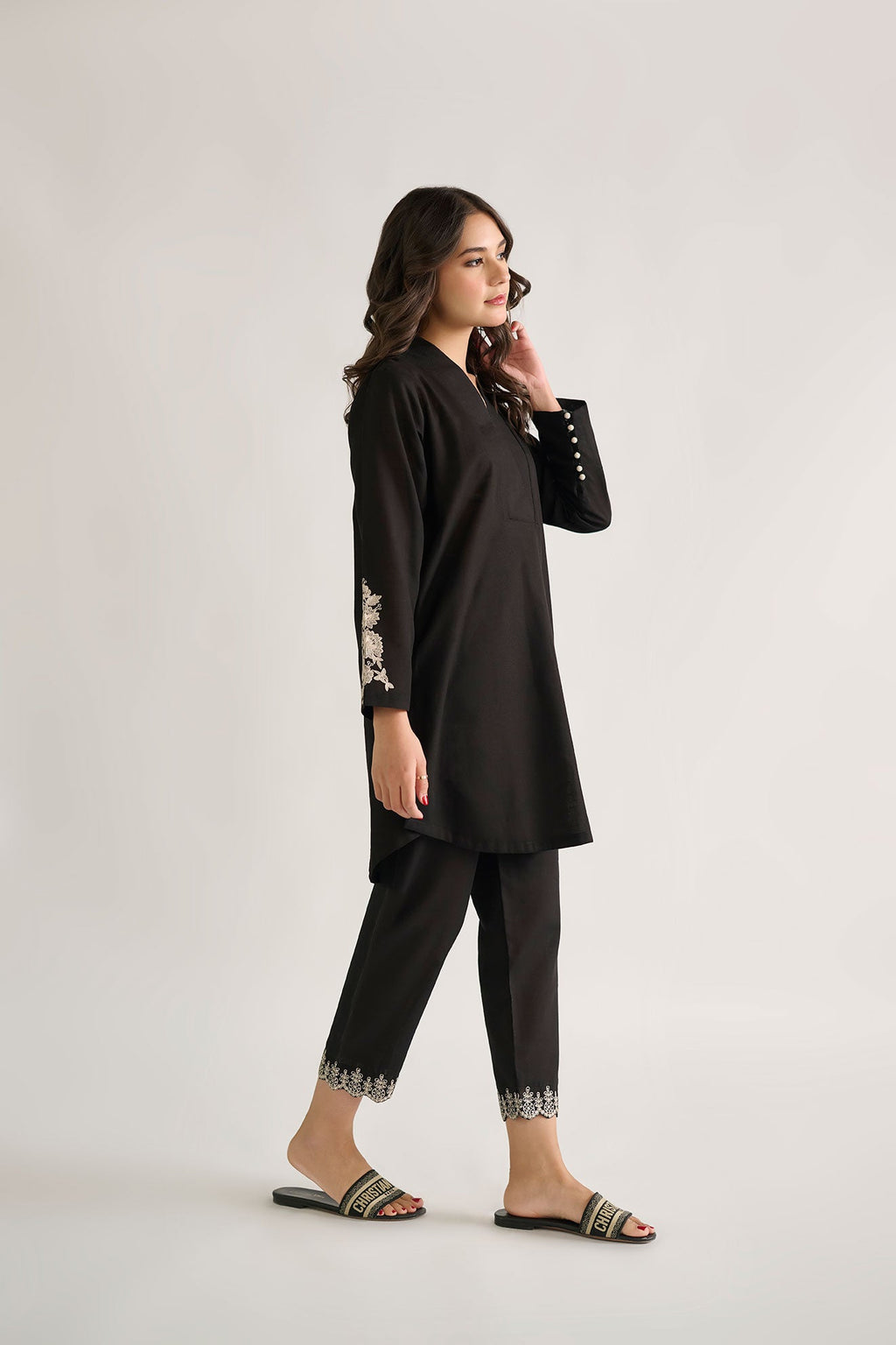 DC-2125 BLACK KHADDAR 2PCS EMBROIDERED KURTA WITH TROUSER