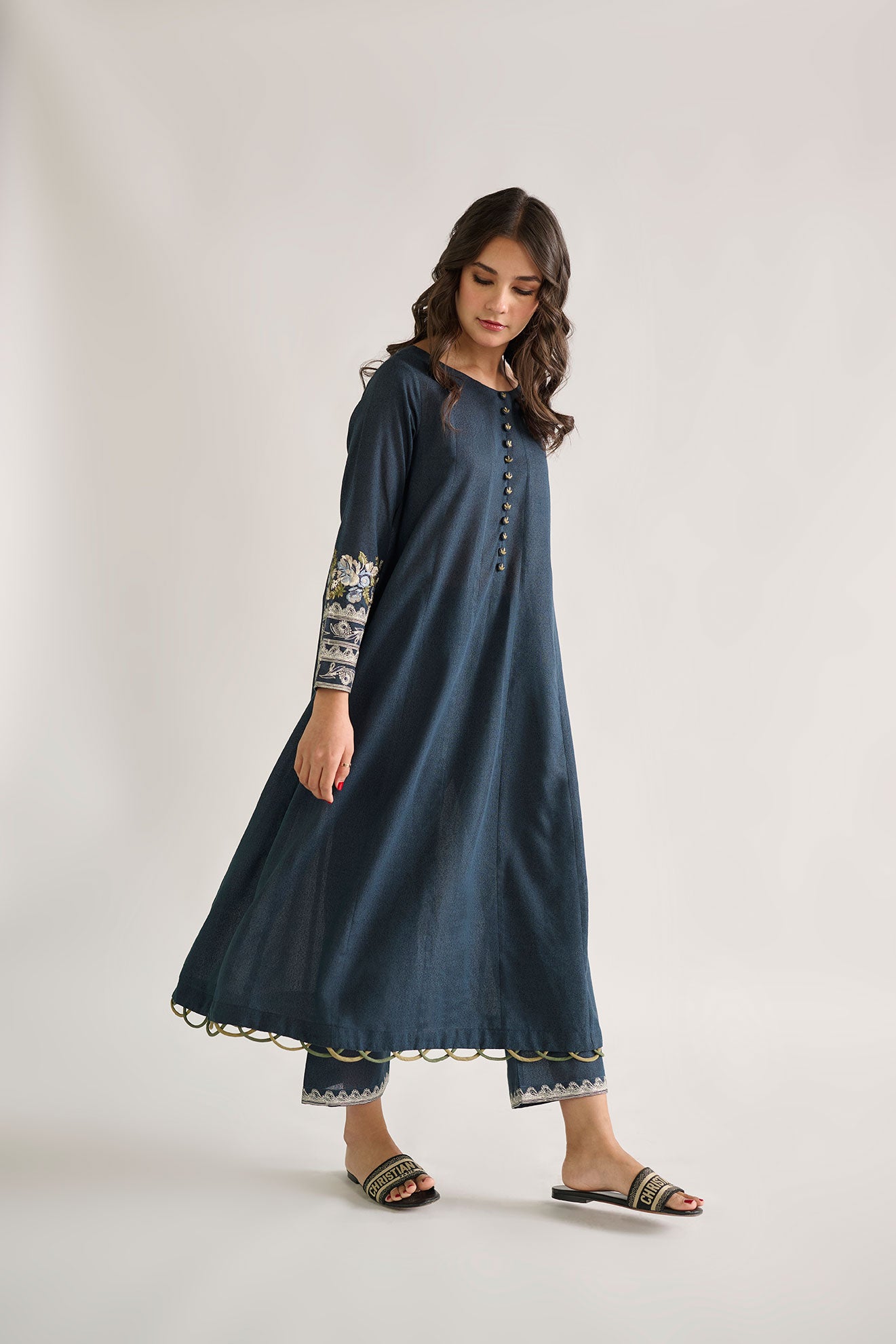 DC-2129 NAVY BLUE KARANDI 2PCS EMBROIDERED KURTA WITH TROUSER