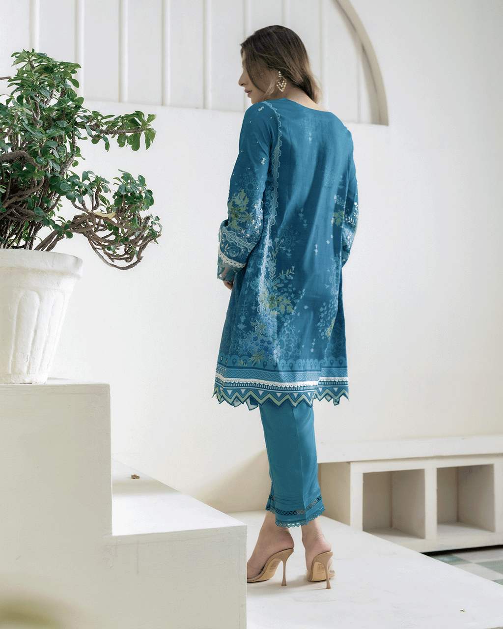 DC-2273 TURQUOISE BLUE 2PCS HAND EMBELLISHED  SHIRT WITH TROUSER