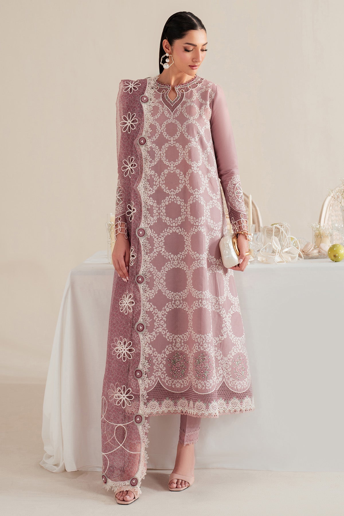 EMBROIDERED LAWN IL25-D10