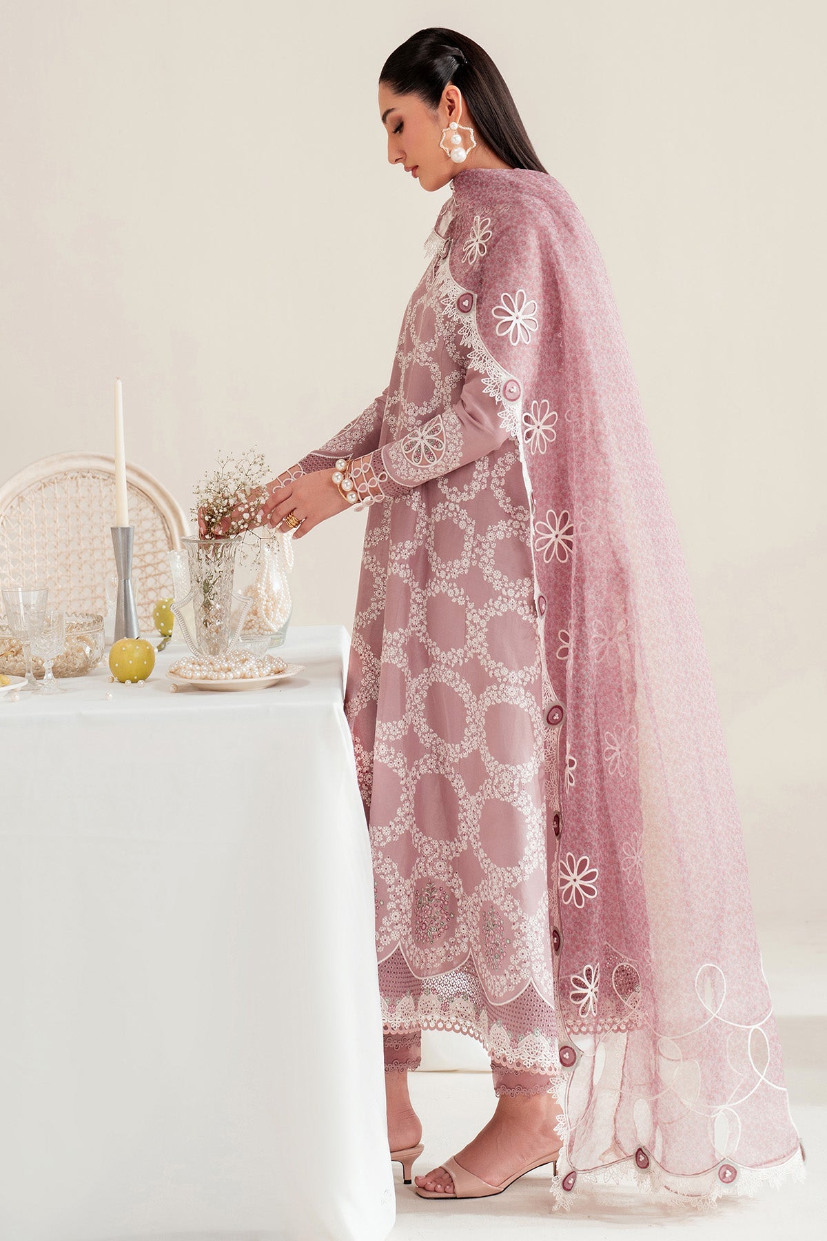 EMBROIDERED LAWN IL25-D10