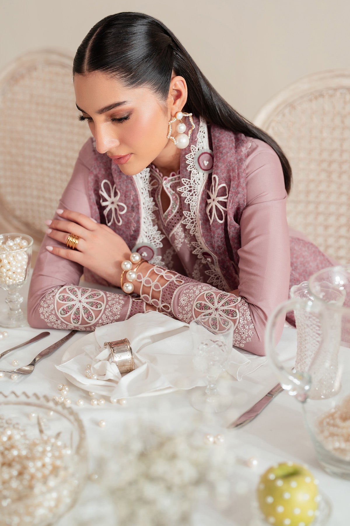 EMBROIDERED LAWN IL25-D10