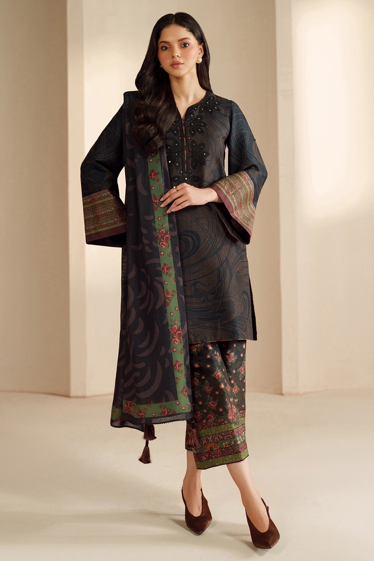 EMBROIDERED PREMIUM VISCOSE UW-0203