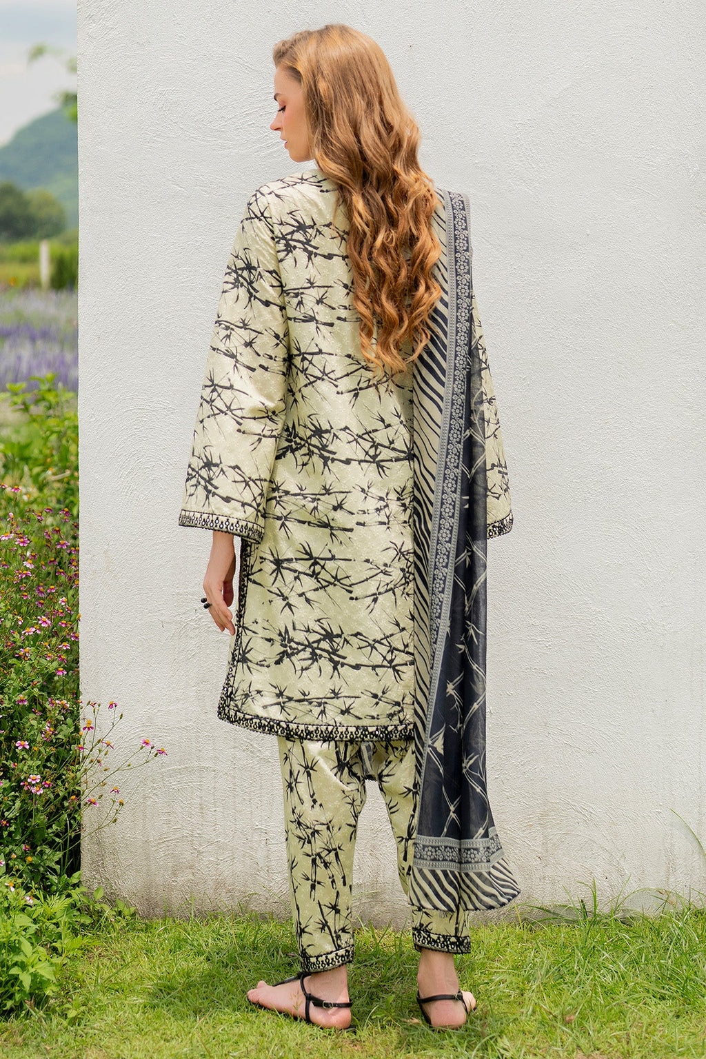 EMBROIDERED SOFT CAMBRIC RTW-1217