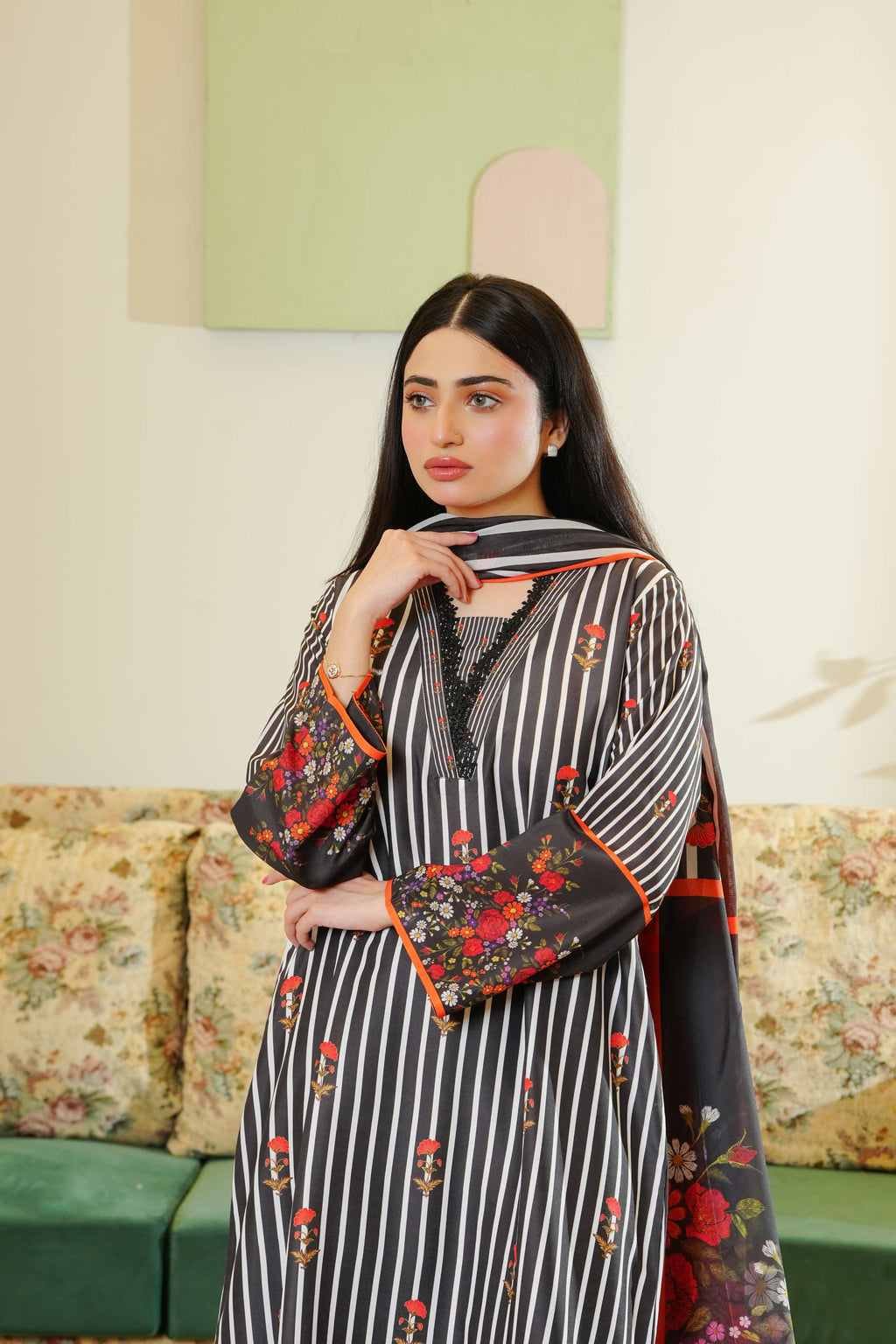 Striped Floral - Premium Poly Lawn