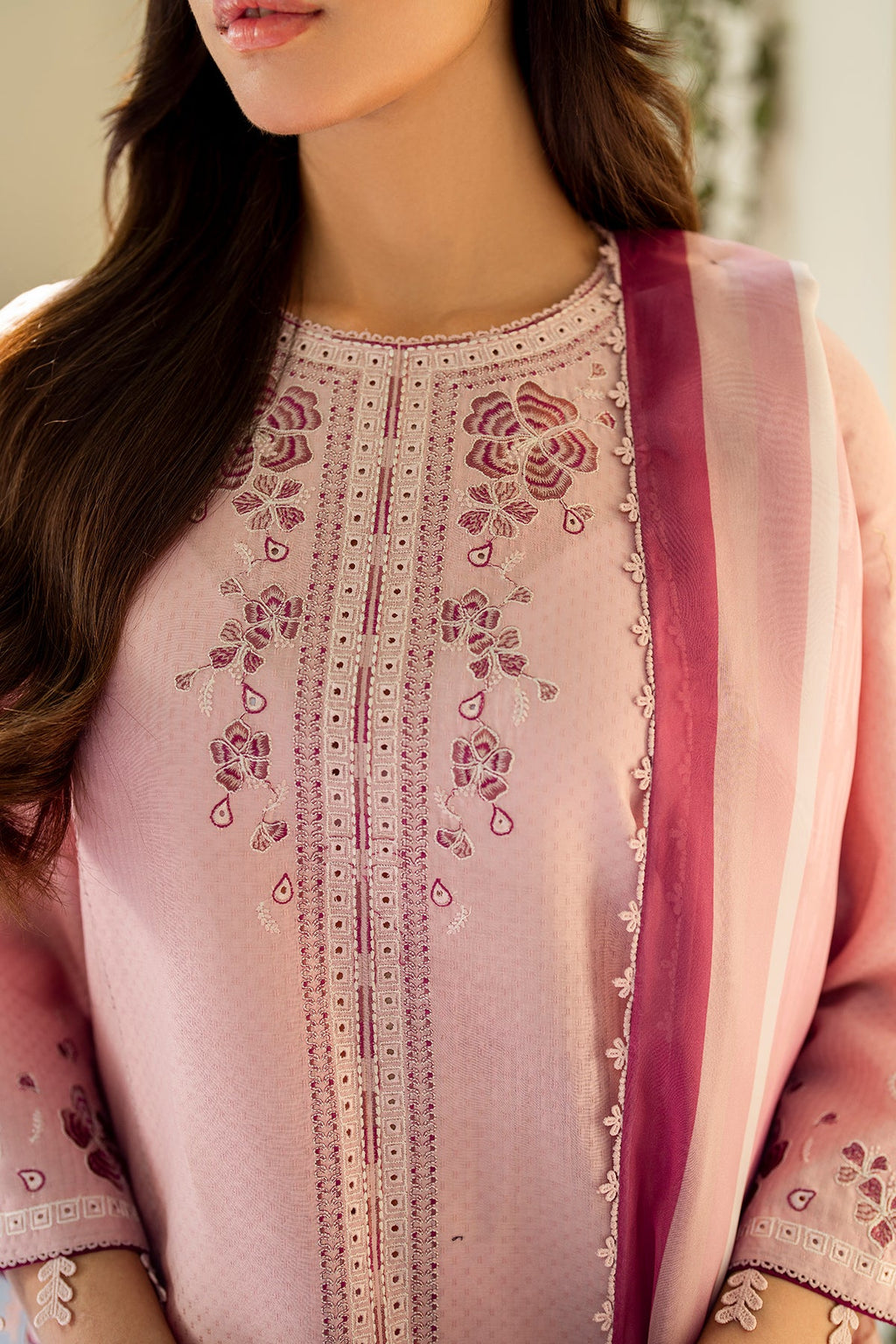 EMBROIDERED DOBBY LAWN USE-9213