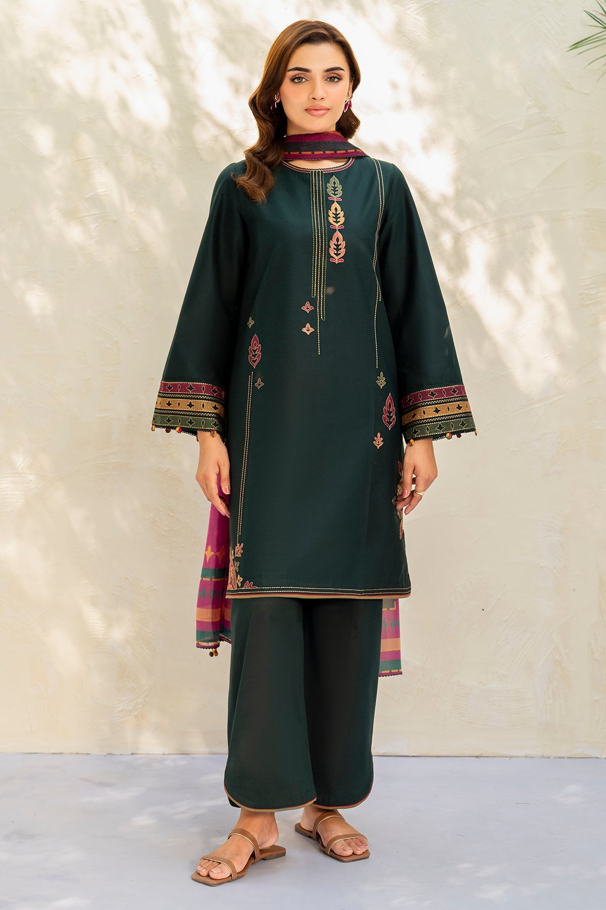 EMBROIDERED LAWN USE-9207