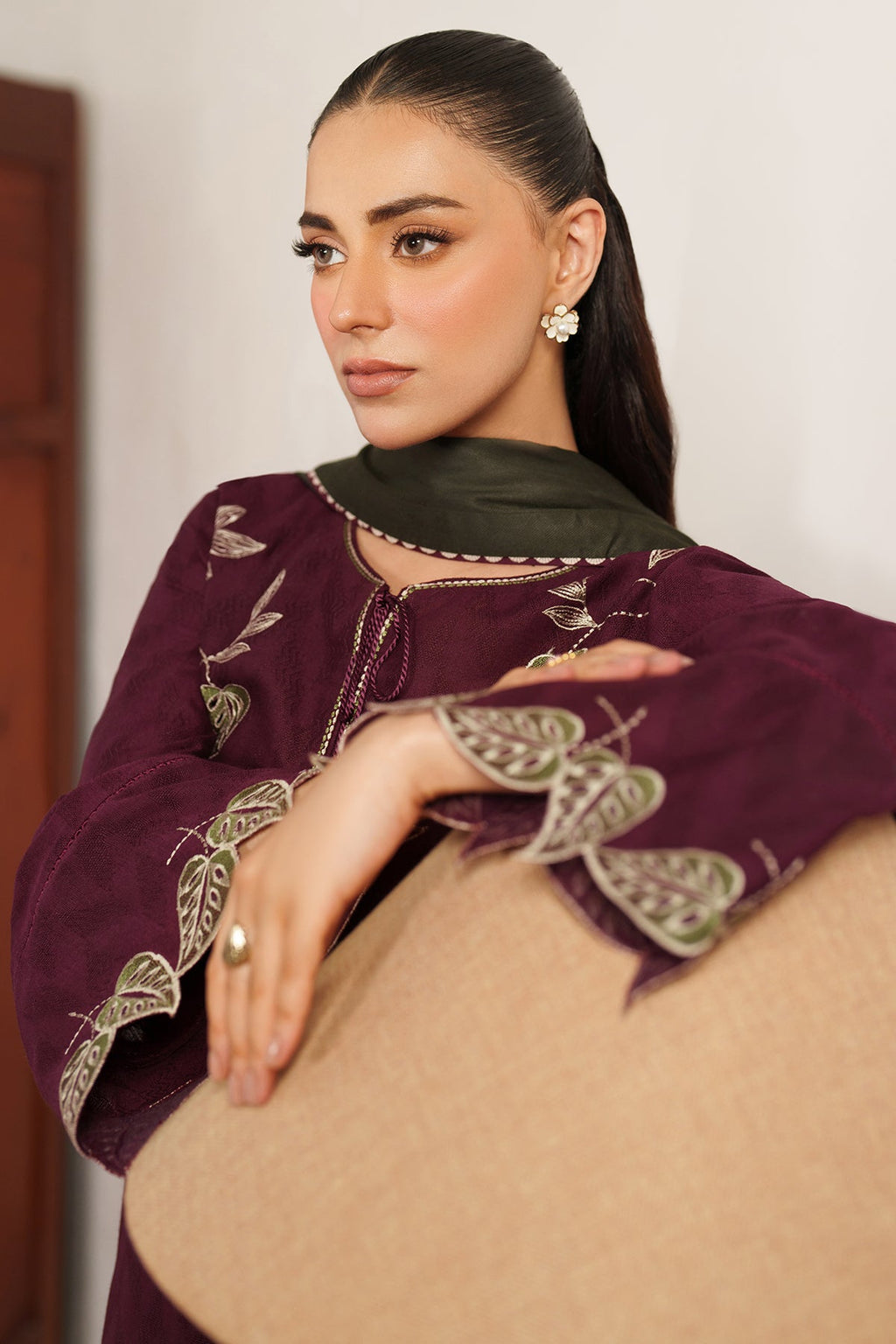 EMBROIDERED JACQUARD KHADDAR UW-0147