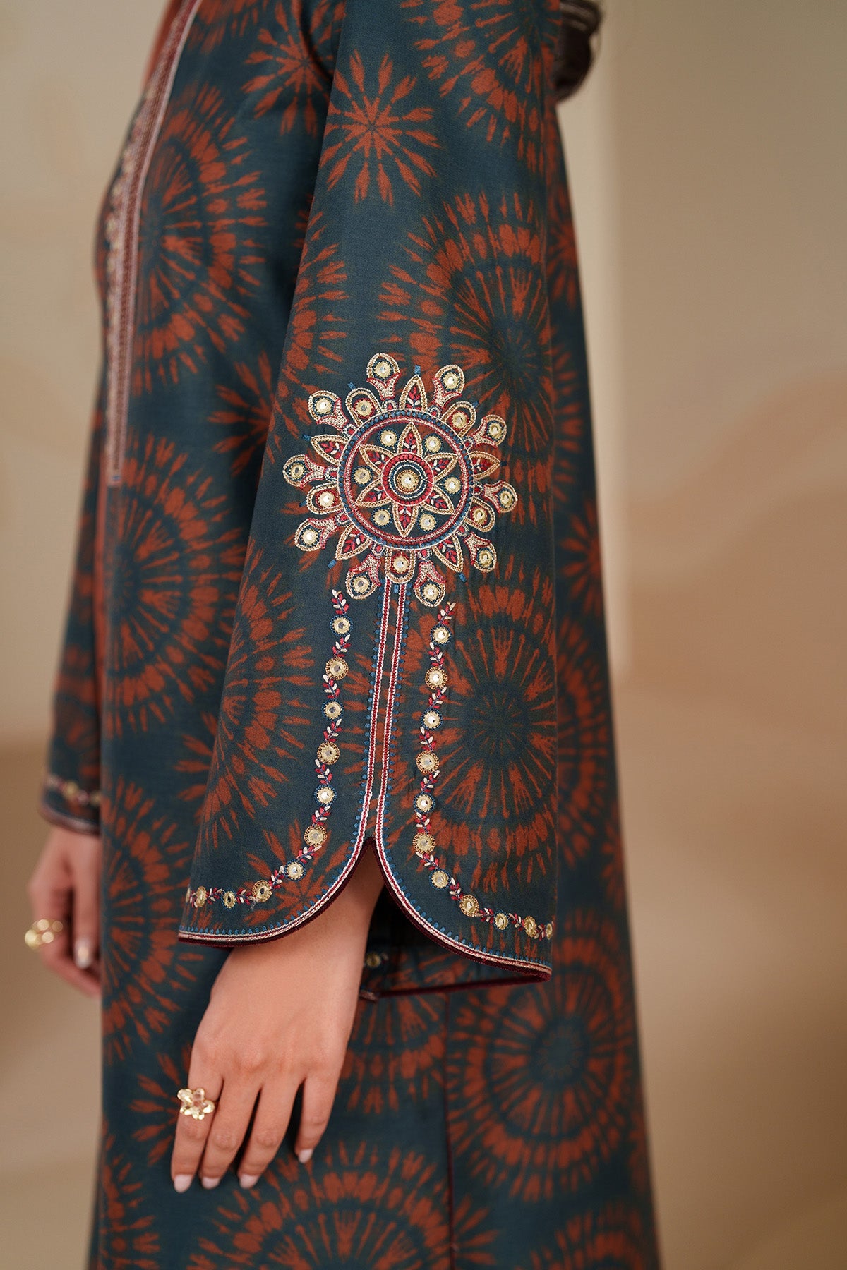 EMBROIDERED PREMIUM VISCOSE UW-0238