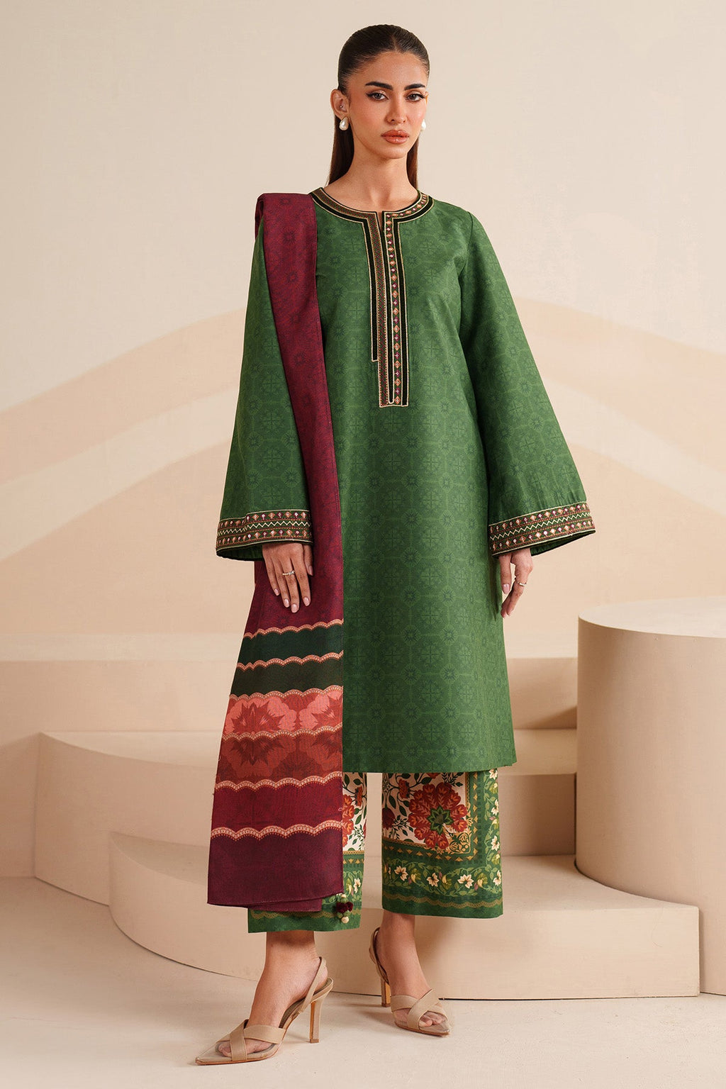 EMBROIDERED PREMIUM VISCOSE UW-0237