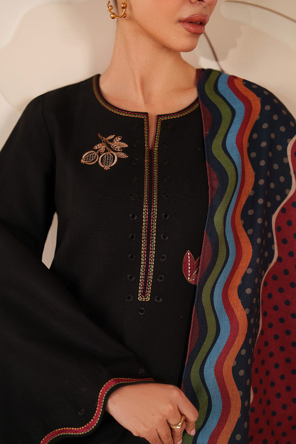 EMBROIDERED KHADDAR UW-0223