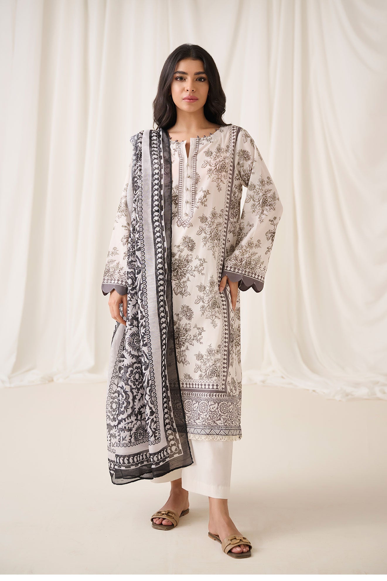 DU-3153 - OFF-WHITE -  PRINTED LAWN - 3PCS