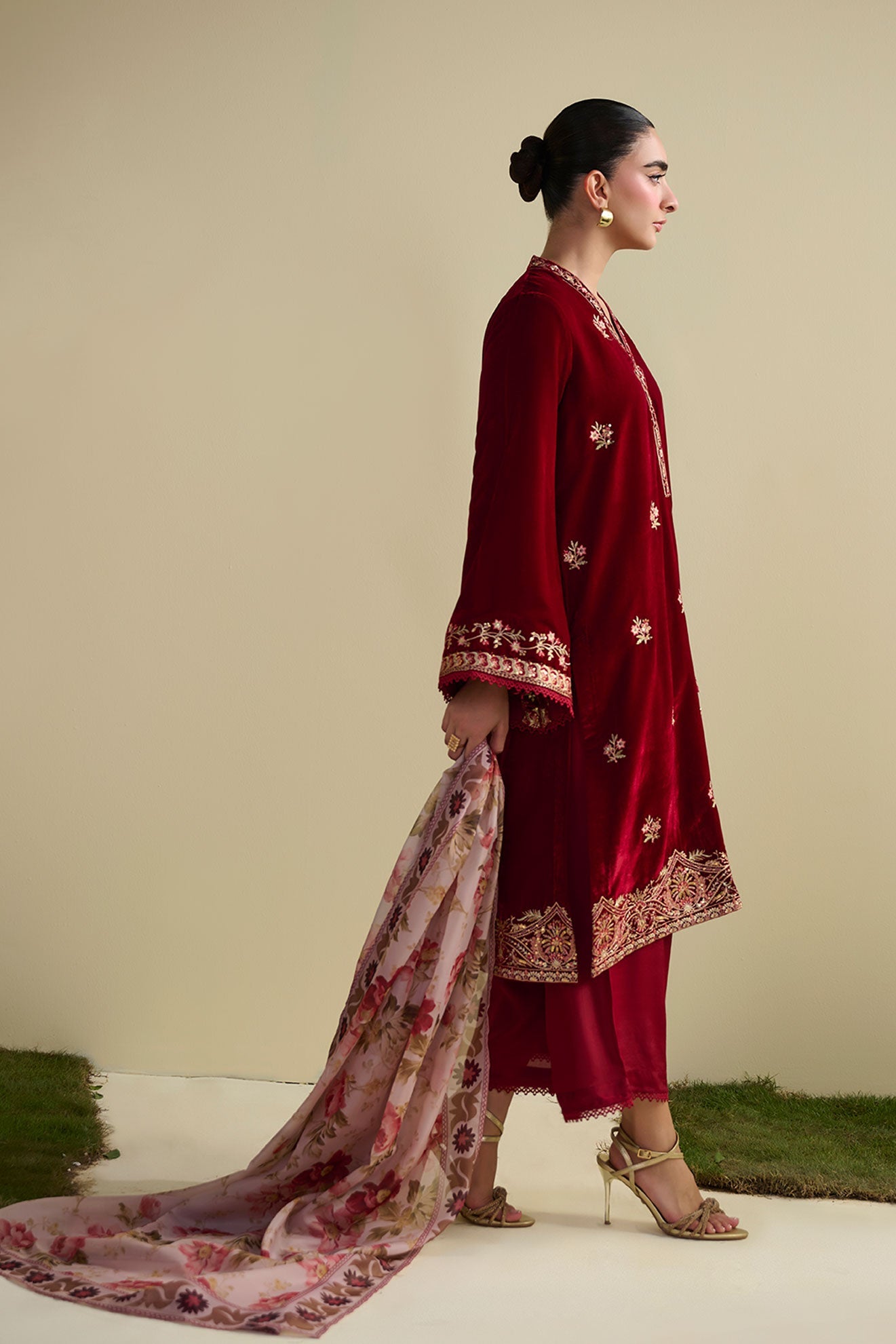 FW25DD-2828  BROWN PRINTED DUPATTA