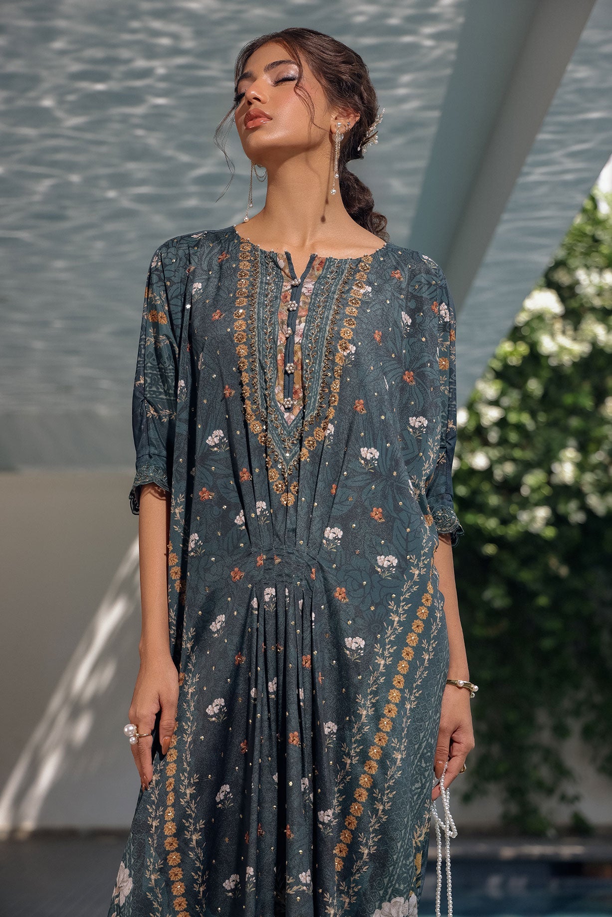 SS24DA-2520 DARK GREEN HAND EMBELLISHED KAFTAN