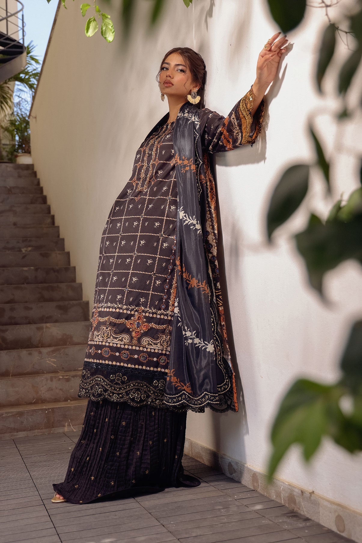 SS24DD-2511  BLACK DUPATTA