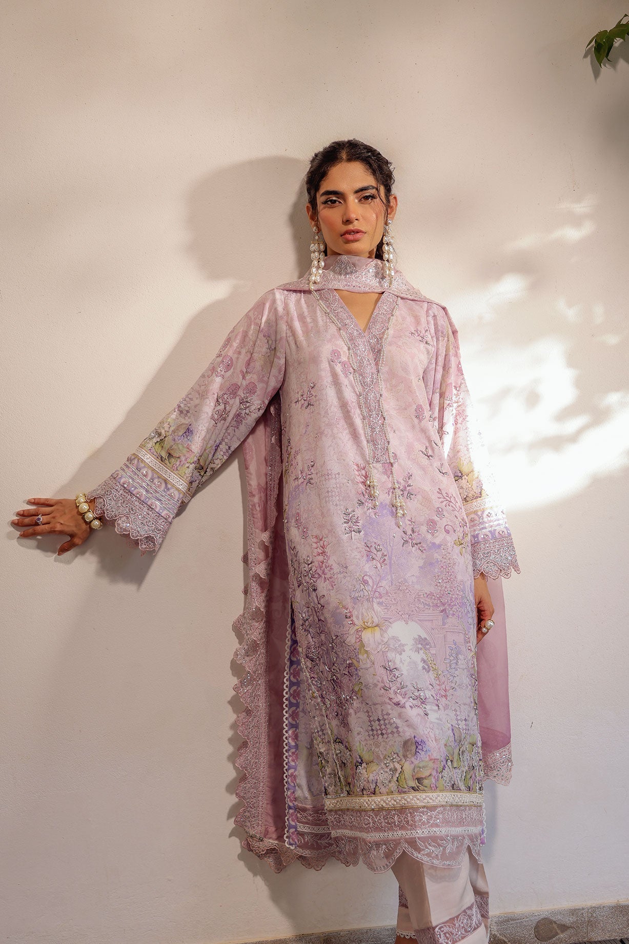 SS24DA-2512 LIGHT PURPLE 2PCS HAND EMBELLISHED  SHIRT WITH TROUSER
