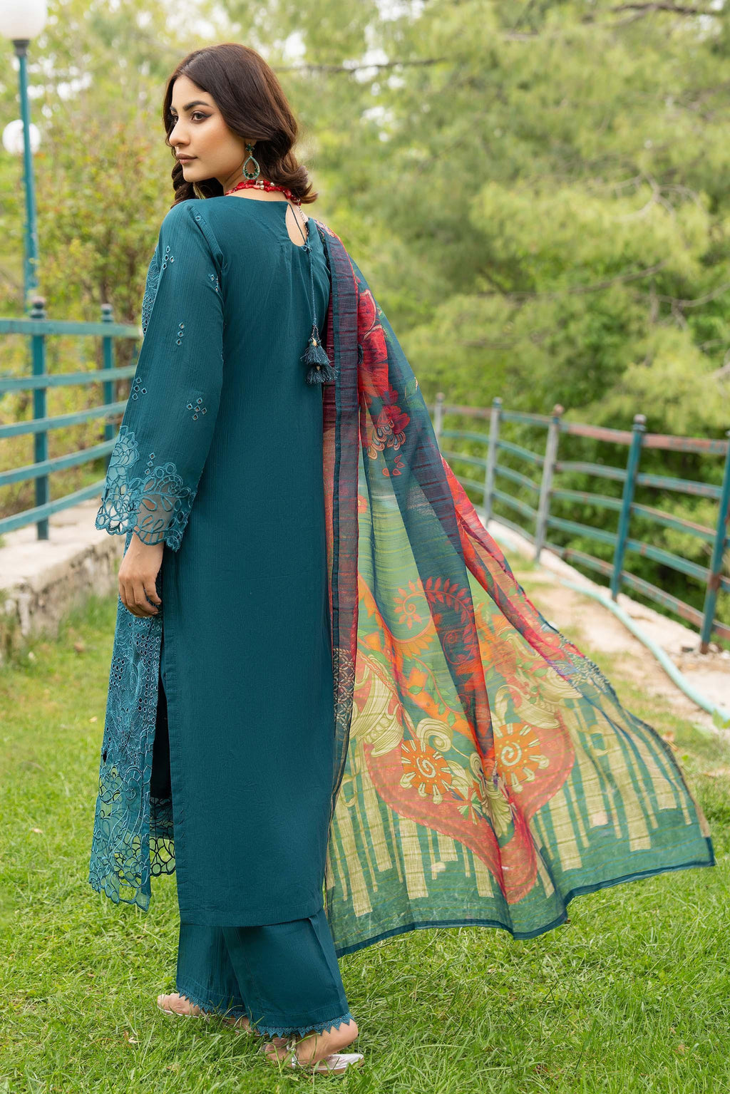 AR-3259-Kashimiri Neelum