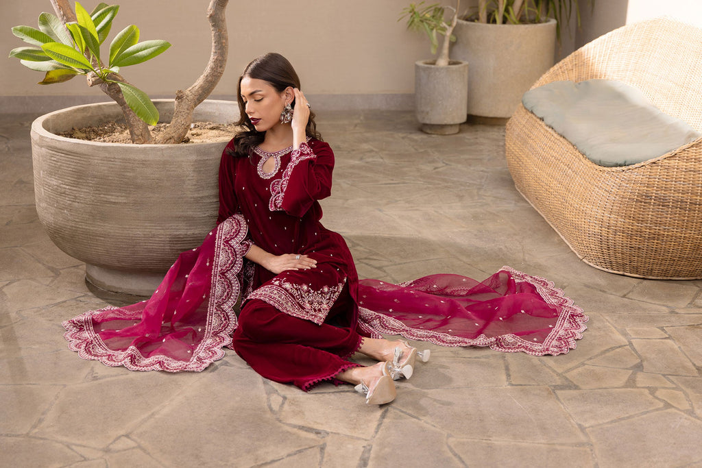 FW24DA-2610   MAROON  2PCS  EMBROIDERED KURTA WITH TROUSER