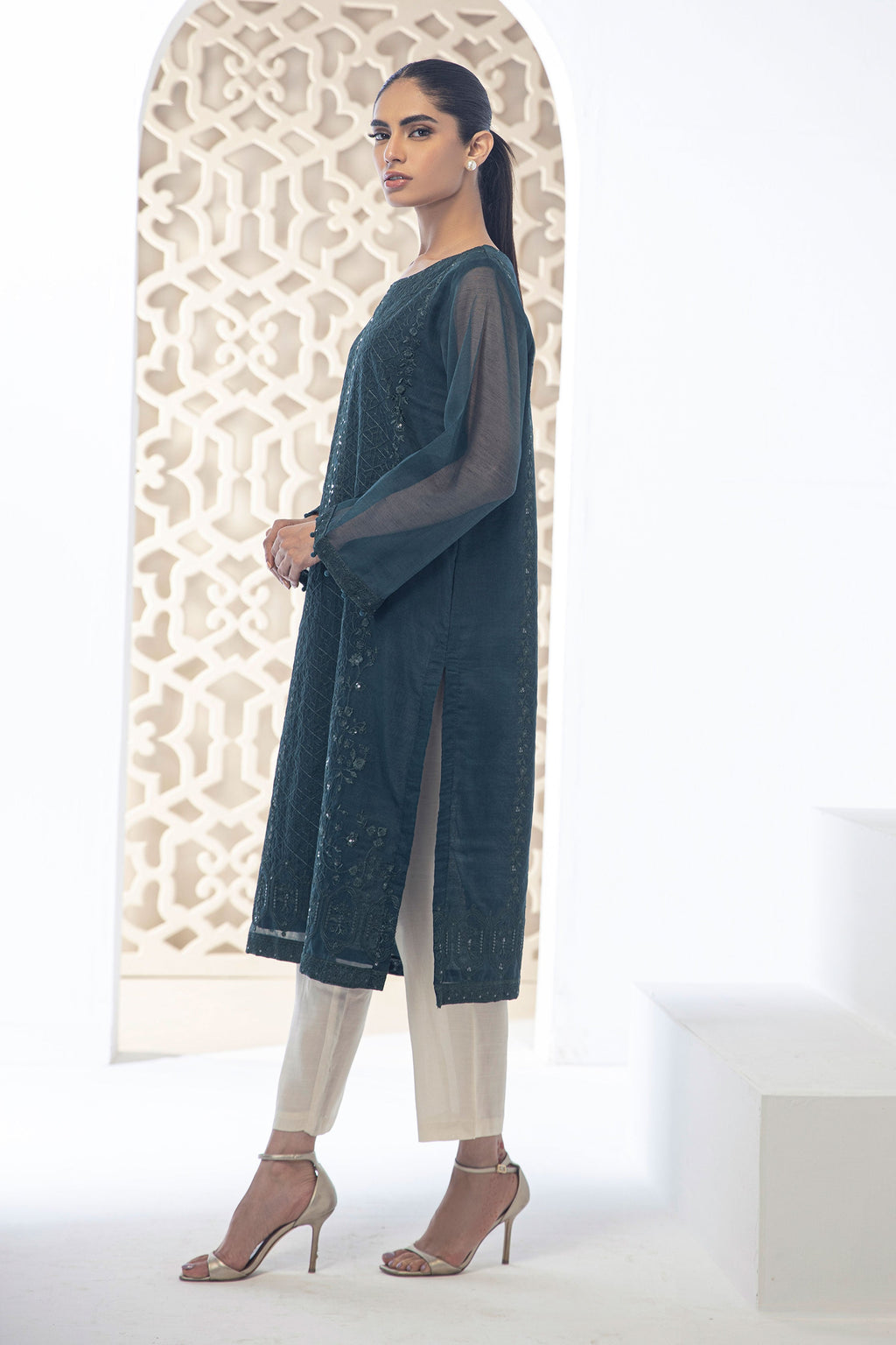 DA-1745 GREEN EMBROIDERED KURTA