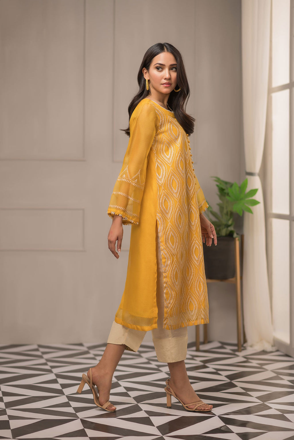DA-1419 YELLOW EMBROIDERED KURTA