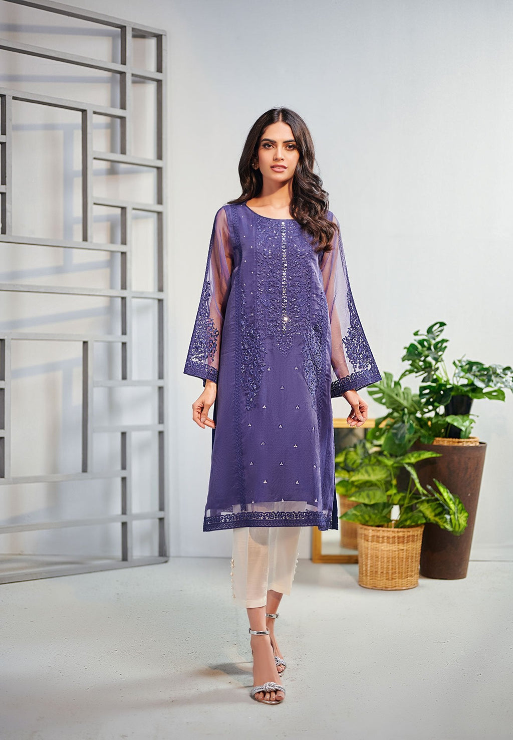 DA-1526 BLUE EMBROIDERED KURTA