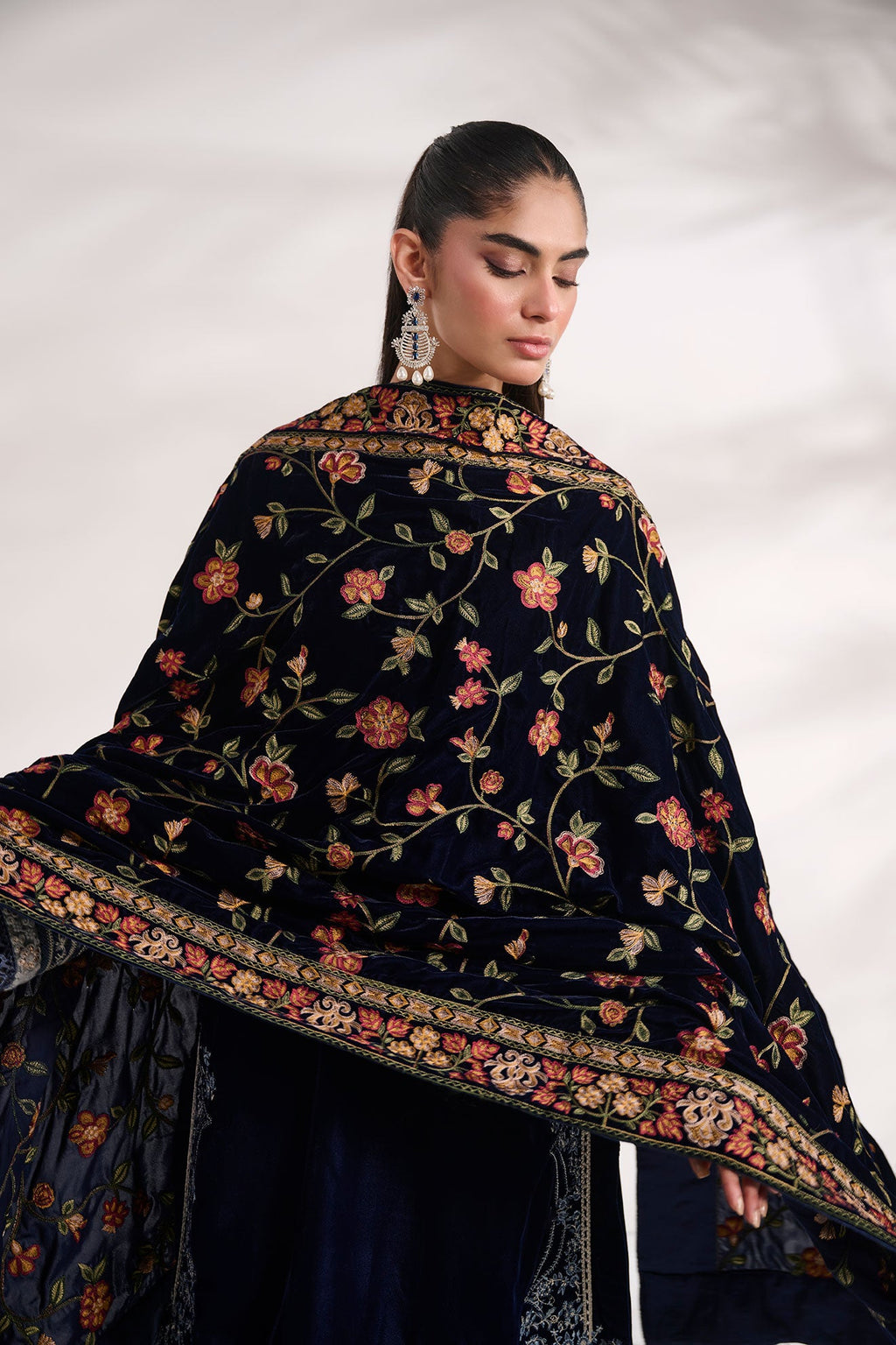 FW24DD-2001  NAVY BLUE SHAWL