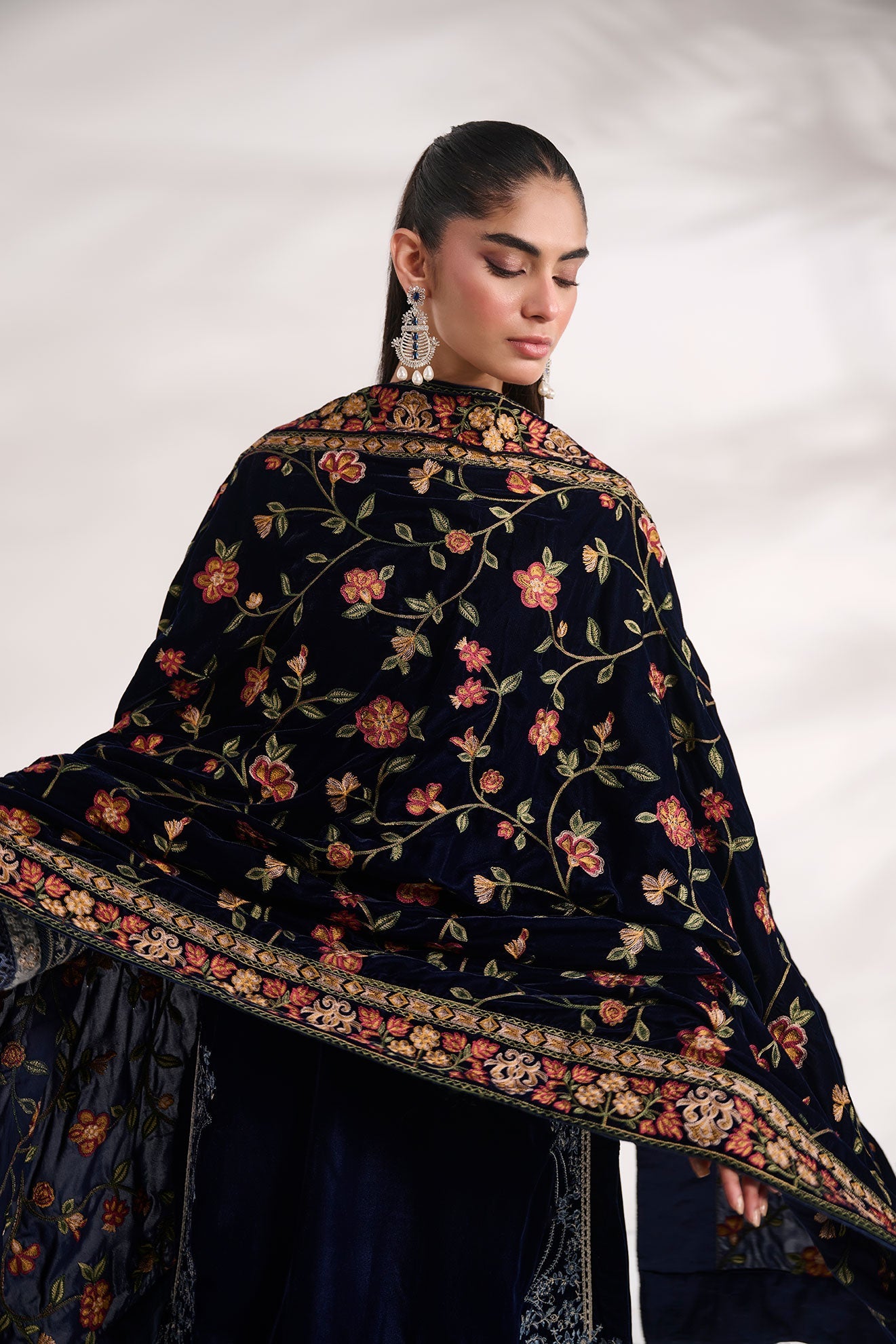 FW24DD-2001  NAVY BLUE SHAWL