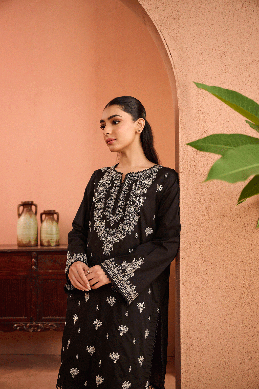 SS24DC-2452 BLACK 2PCS EMBROIDERED KURTA WITH TROUSER
