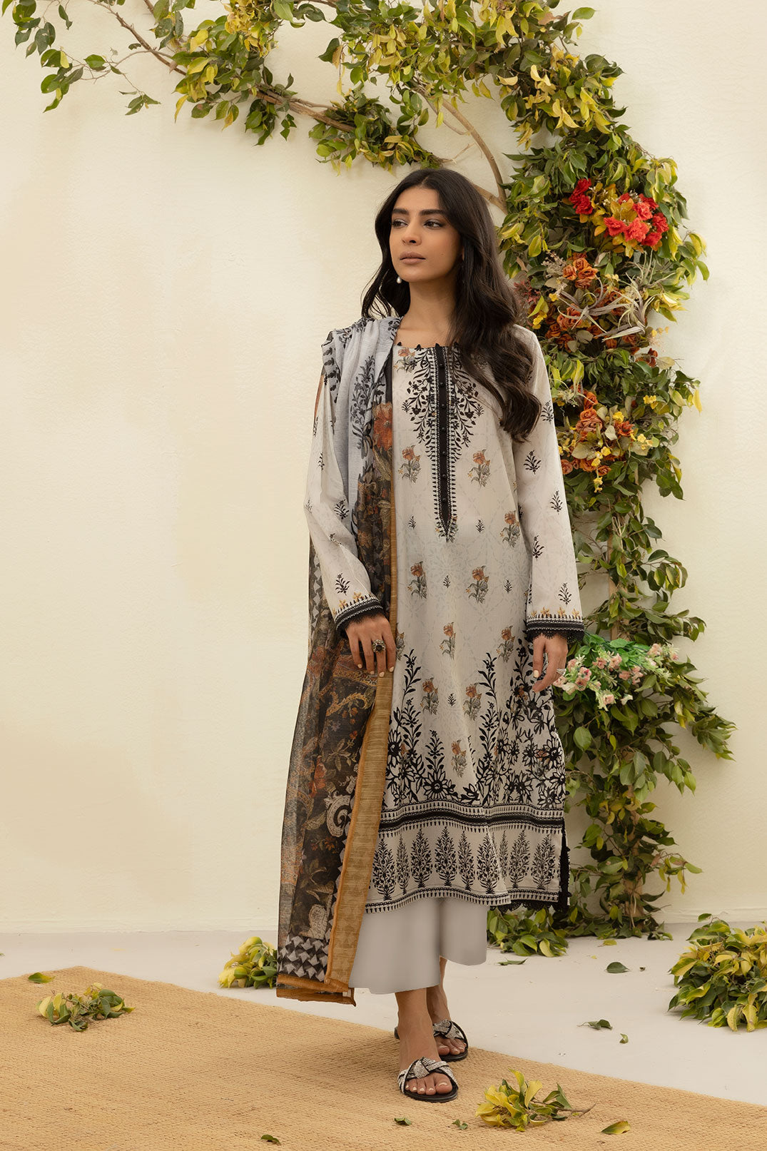 DU-3132 - BEIGE -  PRINTED LAWN - 3PCS