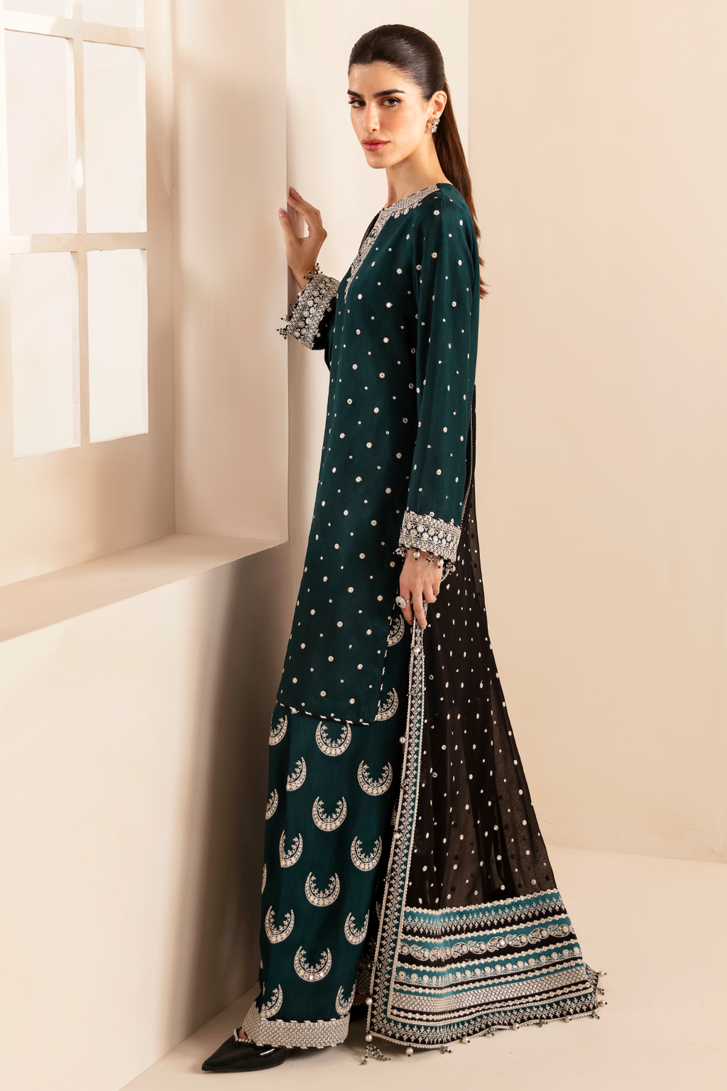 Premium Embroidered Raw Silk UR-7035