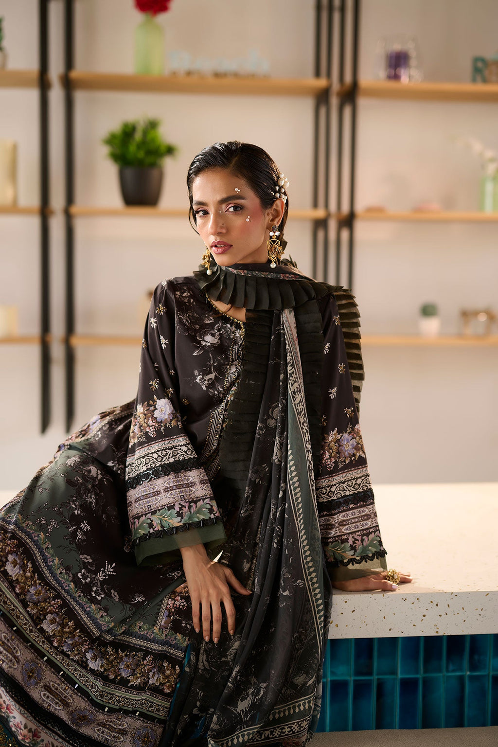 SS24DD-1124 BLACK DUPATTA