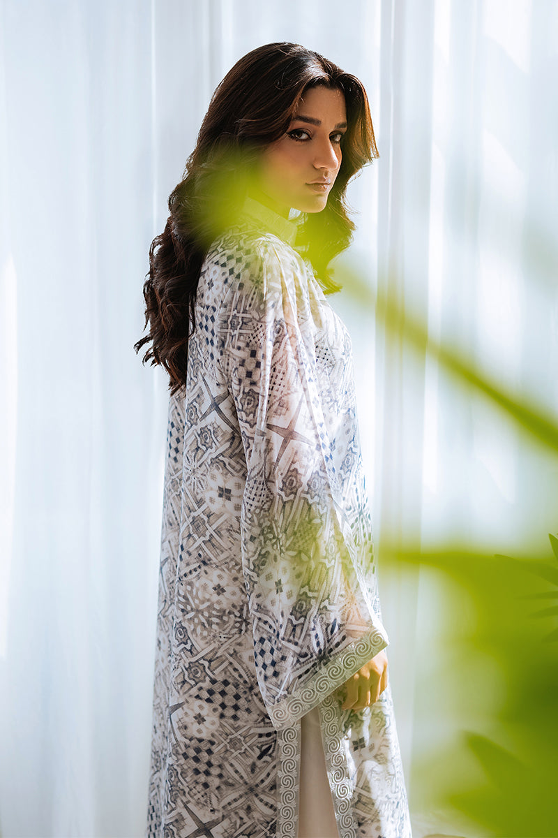 Selene Dupatta